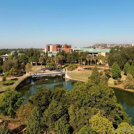 Anew Hotel Roodepoort Johannesburg Экстерьер фото