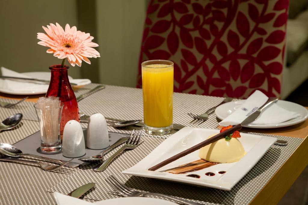 Anew Hotel Roodepoort Johannesburg Экстерьер фото
